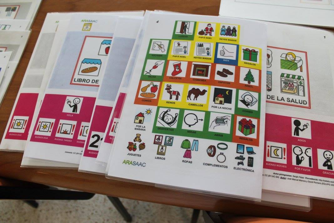 Core Words - Llibre de comunicació amb paraules essencials de Nadal